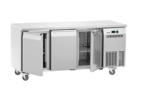 Bartscher 110906  Kühltisch EASY T3 mit 3 Türen 